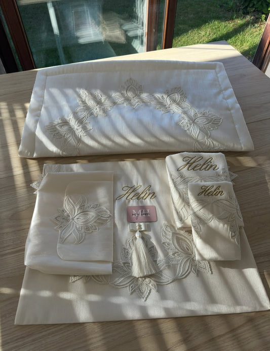 Helin Sancak set